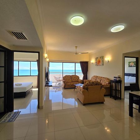 Aloka Seaview Apartment Batu Ferringhi Exterior photo
