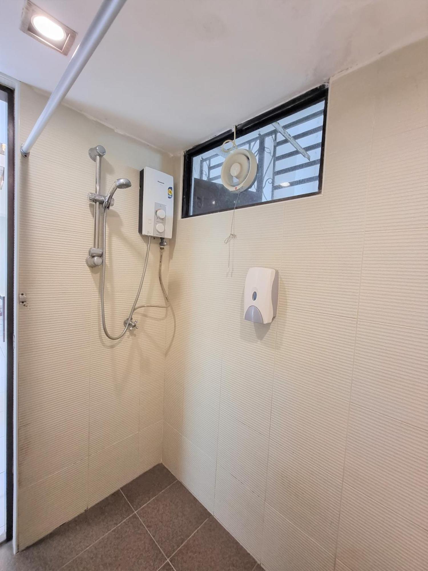 Aloka Seaview Apartment Batu Ferringhi Exterior photo